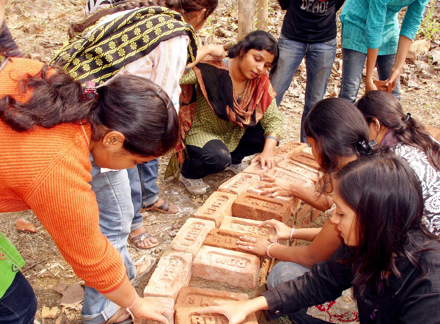 Practical experience at Smt Manoramabai Mundle College of Architecture, Nagpur (Photo courtesy: Prof Ujwala Chakradeo).