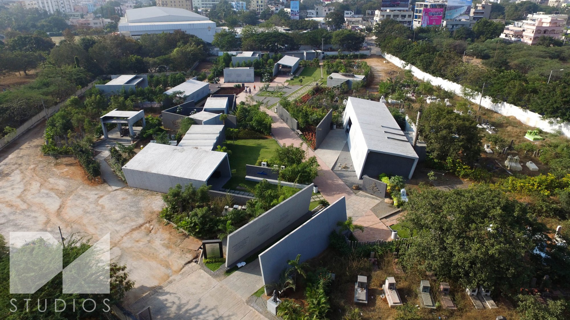 Mahaprasthanam, Crematorium, D A Studios