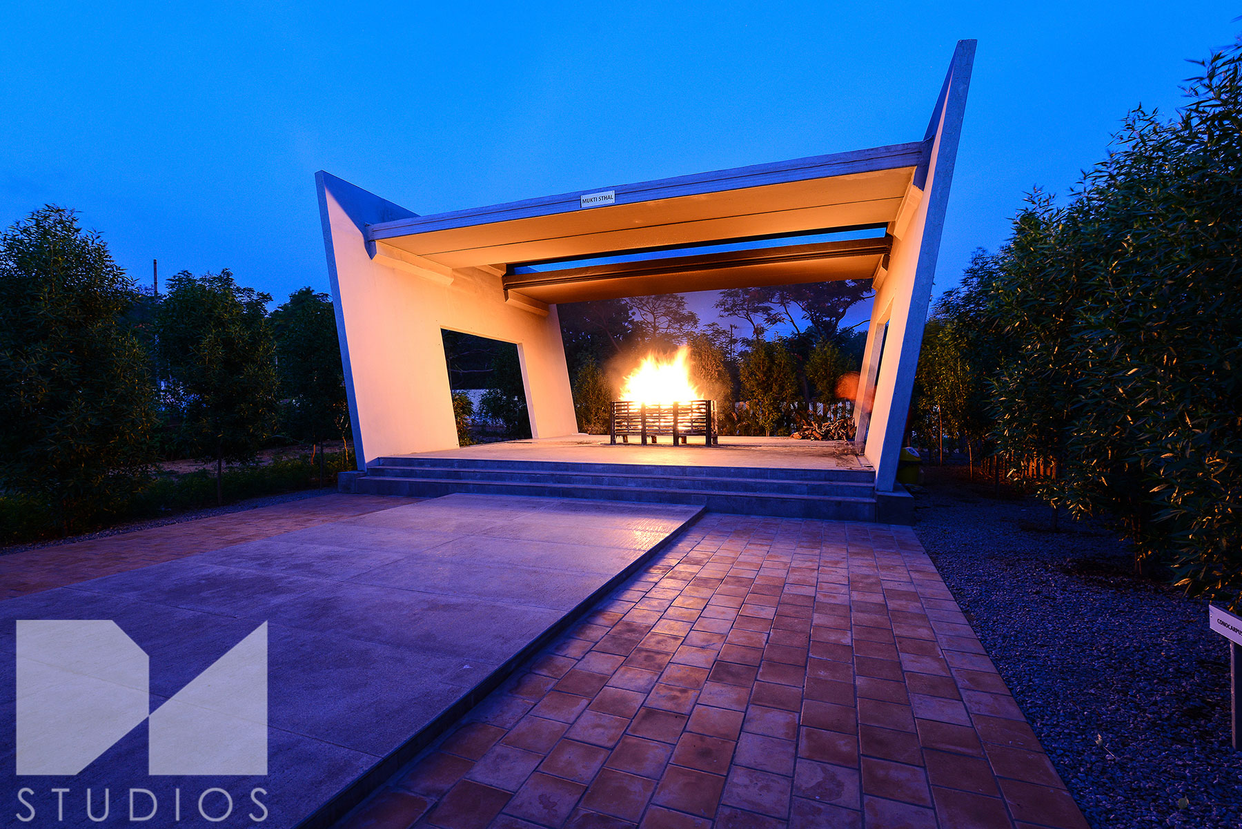 Mahaprasthanam, Crematorium, D A Studios