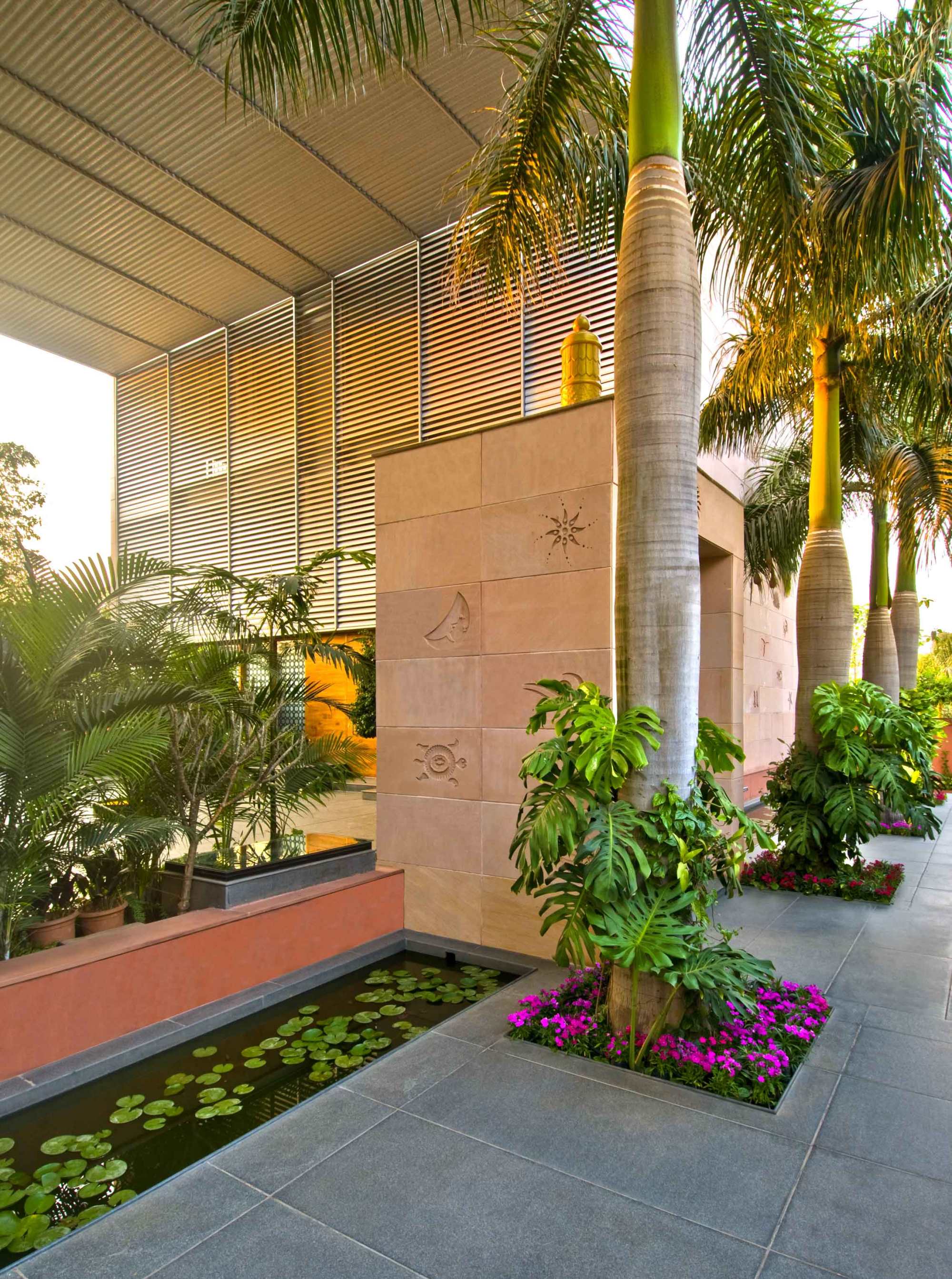 India House in Pune where Christopher Benninger Lives, Works and Writes.